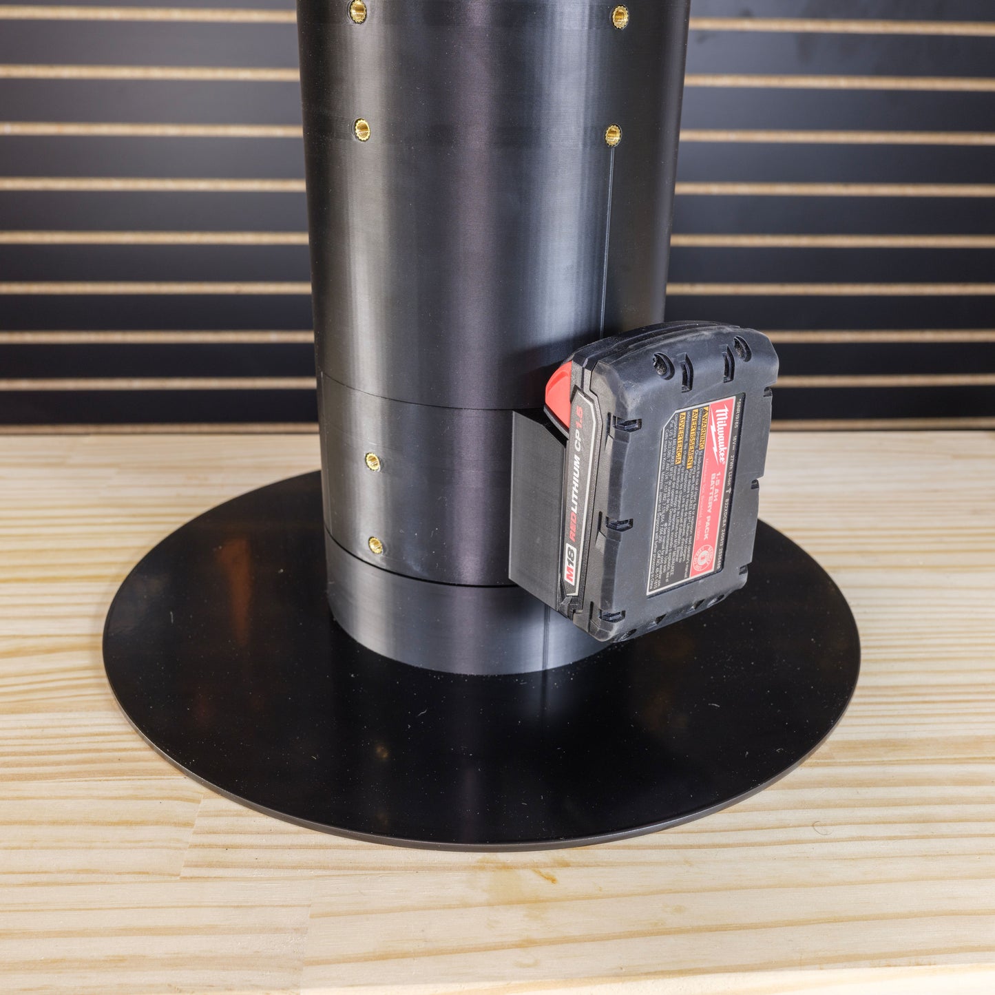 Milwaukee M18 Battery Holder Bracket - Battery Carousel
